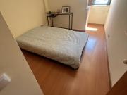 Quarto privado e WC privado num apartamento acolhe