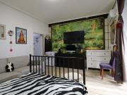 private room Calle Escorial