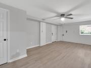 Private Room in East Charlotte – Utilities Included,...