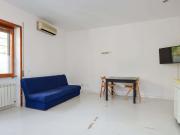 Private Room in Via Edoardo Jenner