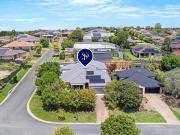 Private single level corner duplex with leafy outlook &...