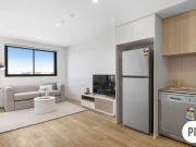 Private terrace, fully furnished, rooftop pool, CBD...