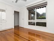 Private & Well maintained Villa Unit