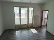 PRIVATVERKAUF! Großzügige 3 Zimmer Wohnung mit Loggia...