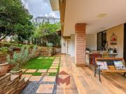 Prive 1 Quadra 3 com 3 quartos sendo 2 Suítes, 4 Vagas