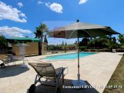 Proche Alpilles Maison T5 avec jardin 3700m², piscine,...