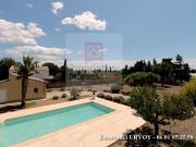 Proche Alpilles Maison T5 avec jardin 3700m², piscine,...