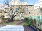 PROCHE BARJAC, MAISON DE VILLAGE DE CARACTERE, 178M2, 3...