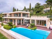 Proche Cannes superbe villa vue mer