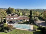 Proche de Duras Propriété équestre en pierre avec...