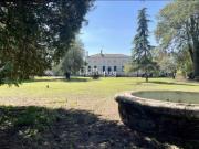 Proche de Marmande Belle maison de maître à rénover...