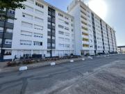 Proche du Bourg de Saint Jean Le Blanc, T3, parking et cave