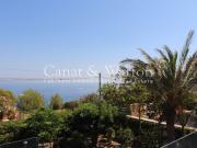 PROCHE DU CENTRE: VILLA NEUVE À CAVALAIRE AVEC VUE MER