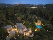 PROCHE MOUGINS – Domaine d'exception