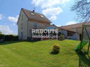 Proche REIMS et CHÂLONS Belle maison avec jardin