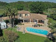 Proche village Belle villa de 185 m² avec 4 chambres...