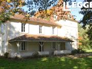 Proche VILLENEUVE, Maison en pierre avec pigeonnier et...