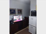 Procuro alguém sexo masculino responsável para dividir...