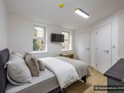 Professional Let, All Bills Included. 1 bed in a flat...
