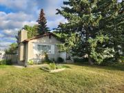 Professionally renovated Bungalow