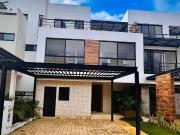 PROMOCIÓN: UNA DE LAS CASAS MÁS AMPLIAS EN RÍO, AL MEJOR... PROMOCIÓN: UNA DE LAS CASAS MÁS AMPLIAS EN RÍO, AL MEJOR...