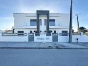 PRONTA* Moradia T4 Nova em Pinhal do General