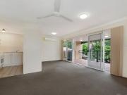 Properly Managed I Stylish Inner City unit with Study...