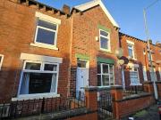 2 bedroom terraced house for rent in 61 Queensgate,...