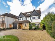 5 bed house for sale