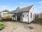 Property & Houses For Sale: Alton Road, Fleet, Hampshire