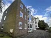 Property & Houses For Sale: East Street, Farnham, Surrey