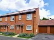 Property & Houses For Sale: Gaynesford Way, Tongham
