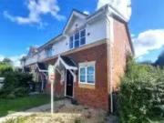 Property & Houses For Sale: Wyvern Close, Ash Vale