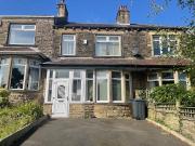 Property in Beechwood Avenue, Bradford, BD6 3AN