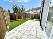 Property in Horace Avenue, Rush Green, RM7:4 room house...