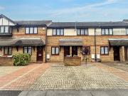 Property in Magpie Close, Forest Gate, E7:2 room...