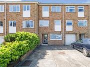 property to let in Glengall Road, Woodford Green, IG8...