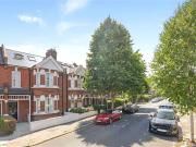 property to let in Valetta Road, London, W3 £1,250 pcm