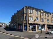 Property to rent in 17 Galloway Court Falkirk