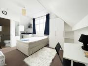 Property To Rent Uxbridge Road, Shepherds Bush W12 0NP...