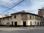 Propiedad Comercial de 760 m2 en Esquina en el Centro de...