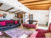 PROPIEDAD CON 3 VIVIENDAS + CASA A REFORMAR, PISCINA Y...