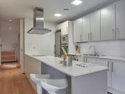 Propiedad con Terraza y Piscina en Venta en Poble Nou