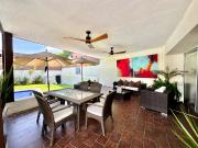 Propiedad de 5 Habitaciones, Jardin y Alberca a 4 min de...