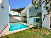 PROPIEDAD DE 5 HABITACIONES Y ACABADOS DE LUJO ZONA...