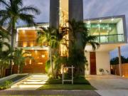 CASA EN VENTA PUERTO CANCUN CANALES