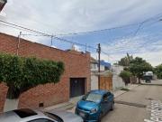 PROPIEDAD DE OPORTUNIDAD! EXCELENTE CASA EN LA COLONIA...