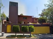 PROPIEDAD EN RECONOCIDA ZONA DE BOSQUES DE LAS LOMAS A 5...