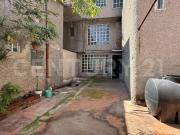 Propiedad en venta Av 508 con casa, 1 departamento, y 2...