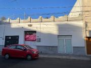 PROPIEDAD EN VENTA CENTRICA, CON DOS CASAS, IDEAL PARA...